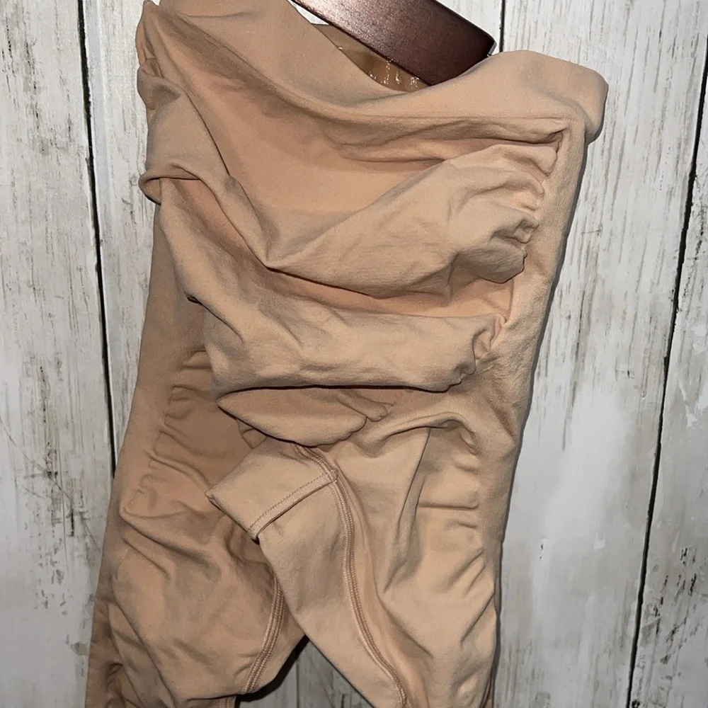 ❌SKIMS Solutionwear Maternity Tights Leggings High Waisted Clay Tan S/M - Picture 5 of 7
